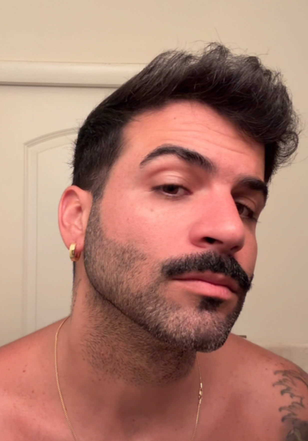 👨🏻‍🦱