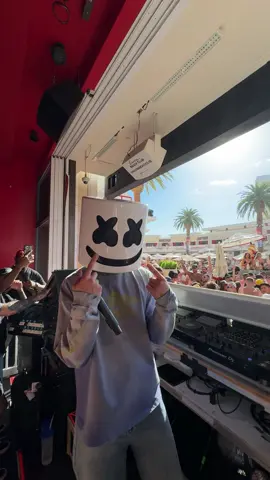 good vibes only ✨ #marshmello 