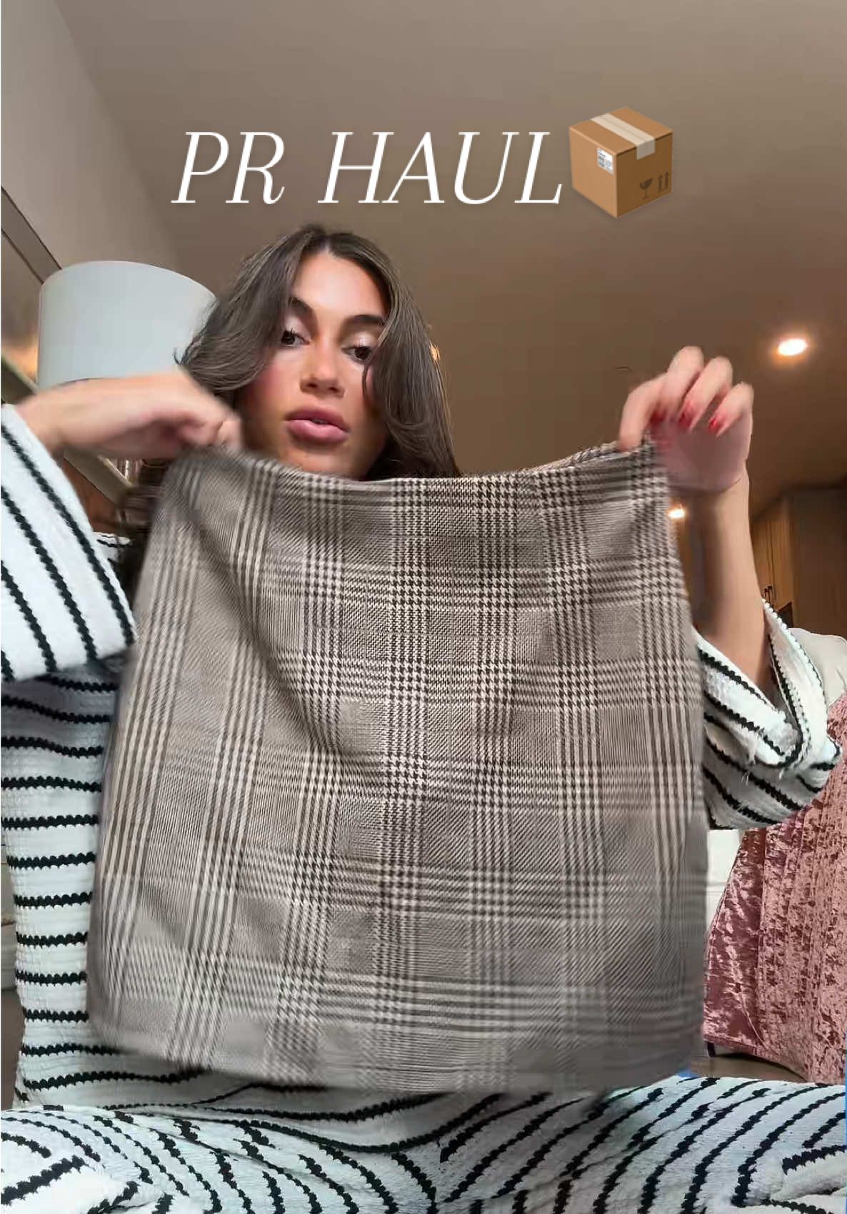 Now this was fun!! @Halara @atomfresh_official @ANFISA Skin @BURGA #prunboxing #prhaul #microinfluencer #halara #burga 