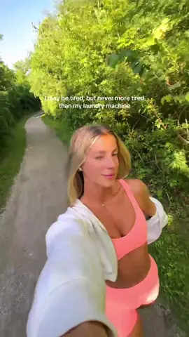Active lifestyle = endless outfit changes 😄🤩 wouldnt have it any other way @michellemazul  #Fitness #healthylifestyle #Lifestyle #healthandwellness #healthandfitness #gymgirl 