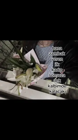 ciceklerimi tam tutamamisim 😔 #wlw #keşfet #fyp 