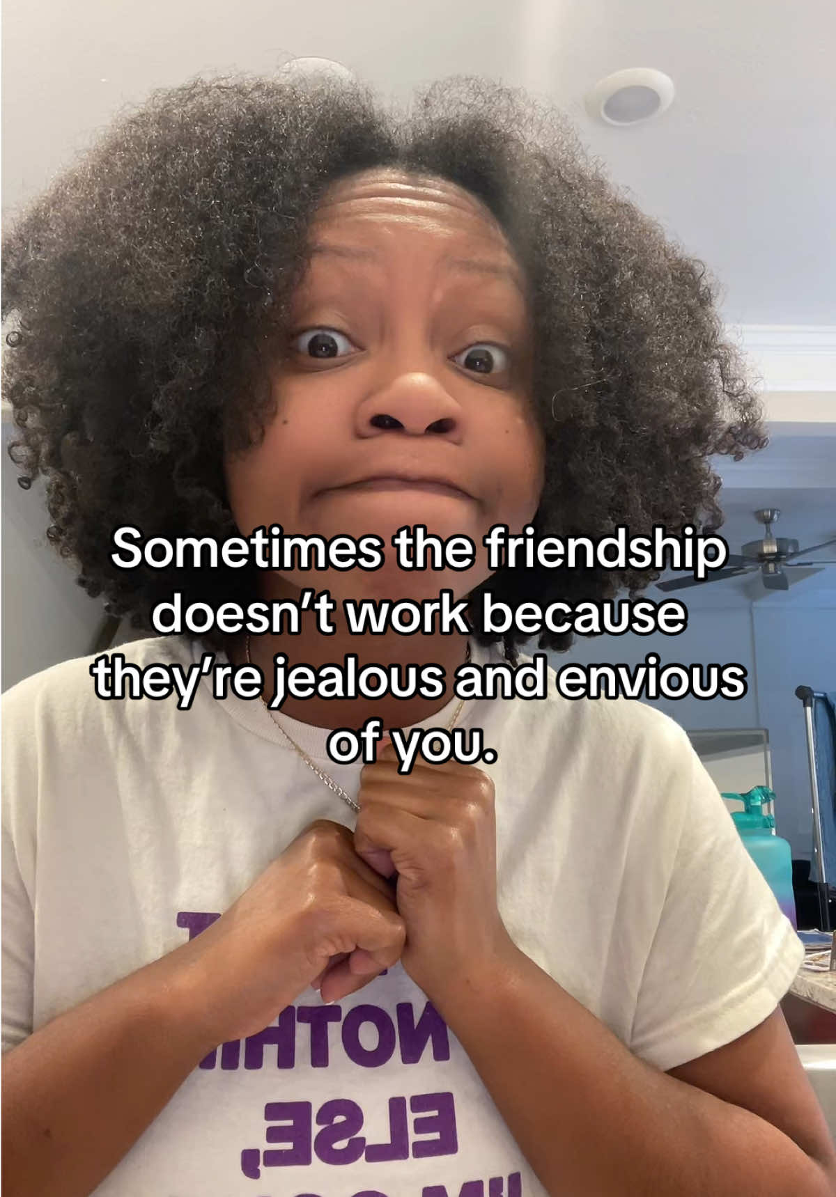 Sometimes the friendship doesn’t work out because they’re jealous of you, that’s okay. #exfriend #jealous #envious #friendship #lovealwaysazaria 