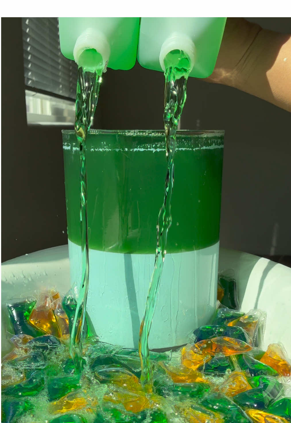 WG Alcohol 🥵 💚  #Fyp #asmr #trending #viraltiktok #cleaning 