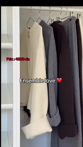 Ensemble love ❤️ prix :4500 da  Couleurs: noire blanc marron gris Livraison: 58 wilaya  Tailles: 36 jusqu’à 46 Tissu : côte gaufrett  #autom #fyy #tiktokviral #foryoupage 