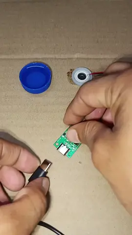 DC Motor Science Experiment Project 🤯 #diyproject #DIY #experiment #growmyaccount #creatorsearchinsights 