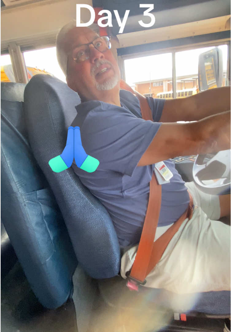Day 3 of asking my bus driver random questions until he crashes out @@iragebaitmyteachers@@RCHS school acc##fun#tryit