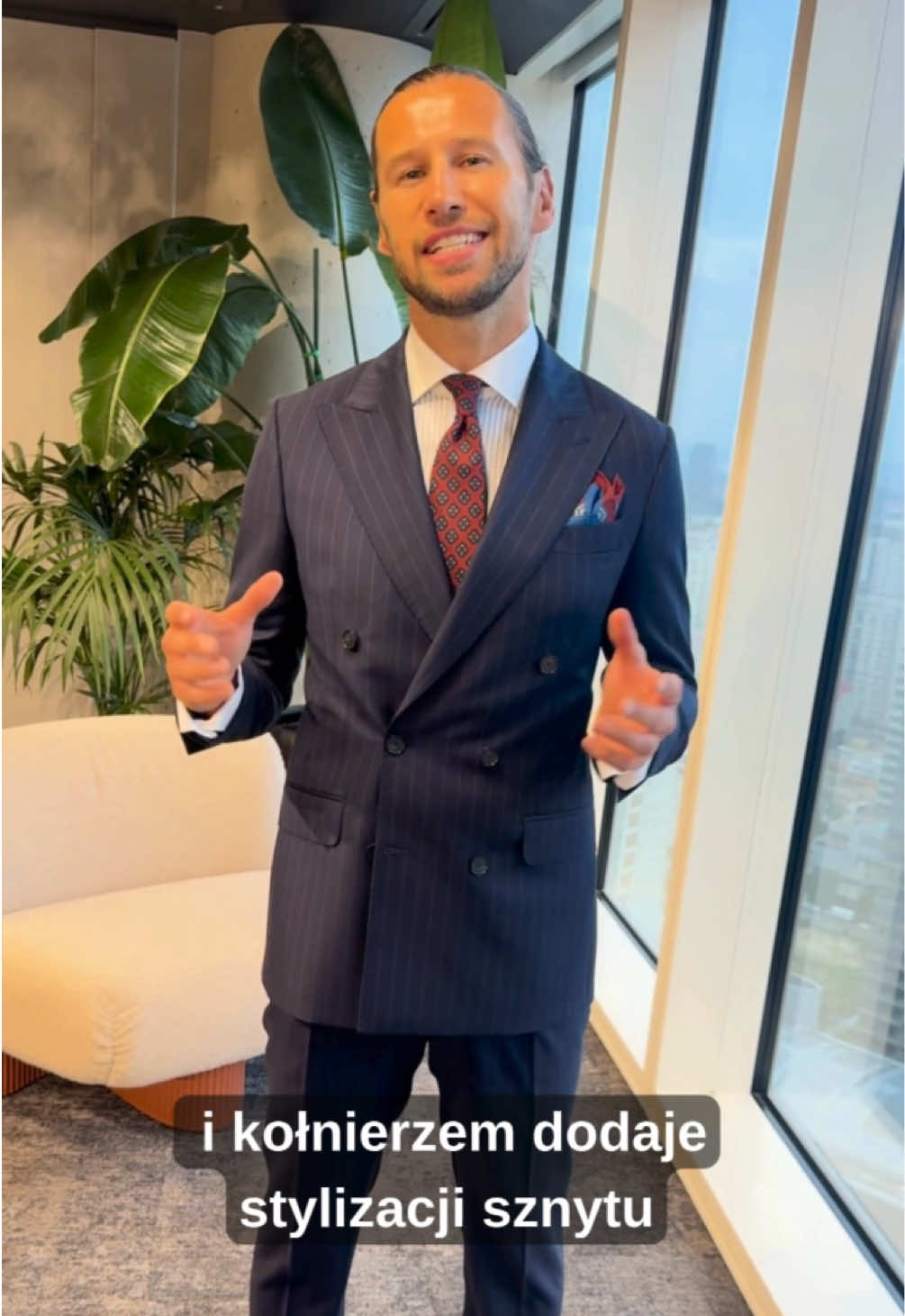 Przedstawiamy najnowszą, jesienno-zimową kolekcję Balamonte. 👔🍁 Chłodniejsze dni wymagają stylu i jakości.  Odkryj garnitury, marynarki i swetry z najlepszych tkanin. Kolekcja jest już dostępna w naszych salonach  w Warszawie i Poznaniu oraz online.  Odwiedź nas i wybierz coś dla siebie.  Do zobaczenia!🪡🧵 📍 Warszawa – ul. Wiejska 11 lok. 1 📍 Poznań – ul. Krysiewicza 3a/26 🛒 balamonte.com •  newcollection • readytowear • autumn • winter  • mensfashion • womensfashion •suit 