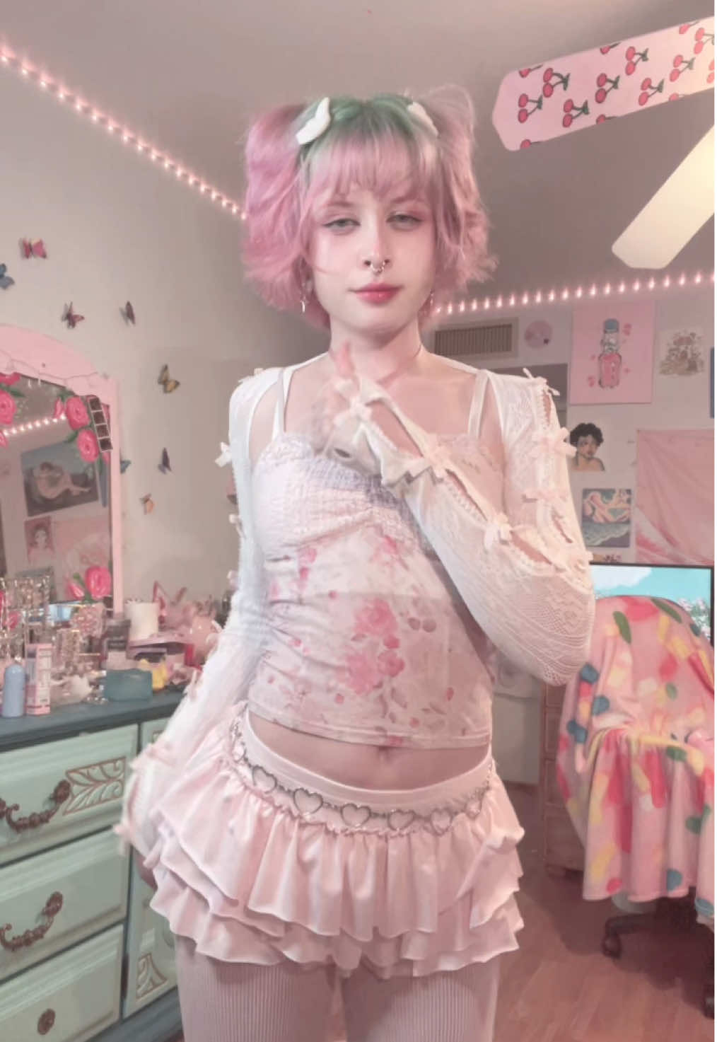 i lowkey don’t know what the lyrics mean is it freaky #femboy #fyp #femboyfriday #fypシ #femboytiktok 
