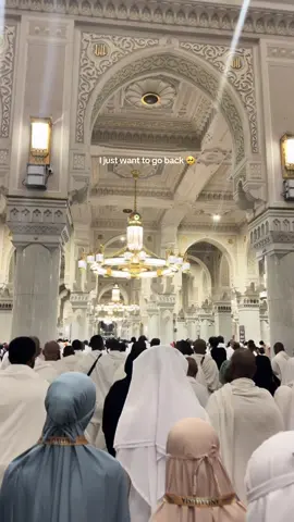 Post Umrah depression is so real 😞 getting to go back every 2-3 months would be perfect #umrah #mecca #saudi #muslim #islam 