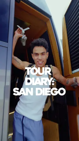 TOUR DIARY 1 : San Diego ! 🎉✨