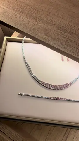 تبارك الله يبرقق