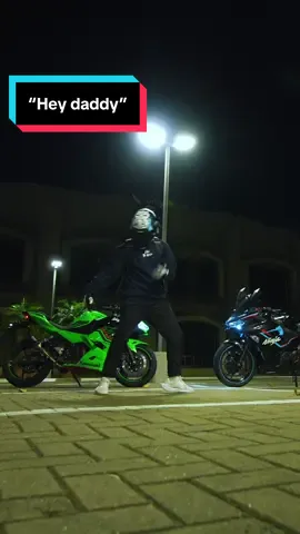 Hey… / dc: 🙋🏻‍♂️🥷🏼