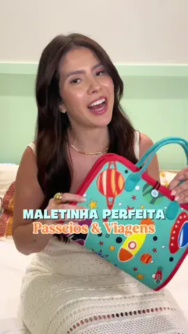 A maletinha de atividades perfeita existe! Essa maletinha é ótima para viagens, passeios e para o aprendizado. O Antônio mesmo aprendeu muito de quebra cabeça, números e formas geométricas só de brincar com ela. Sem falar na estética, que é uma fofura. E tem aqui no tiktokshop modelos muito semelhantes e por apenas R$50 e com frete grátis 😍 #atividadesinfantis #maletadeatividades #brinquedoseducativos #tiktokshop 