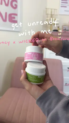 Get UNREADY with me using the new limited-edition WICKED Clean Kit from @Farmacy Beauty available exclusively at @sephora 🫧💚🩷🎬💫 #farmacybeautypartner #sponsored #wickedmusical #wickedmovie #theatretiktok