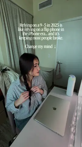 Let’s be real – a single paycheck doesn’t stretch the way it used to. Groceries are up. Rent is up. Gas is up. And meanwhile, your job is still paying the same hourly rate it did 5 years ago. ✨So here’s the question: how do you expect yesterday’s income model to cover today’s expenses? No matter how many extra hours you work, there are still only 24 hours in a day.  The problem isn’t your work ethic. It is the model itself. Trading time for money caps your potential before you even begin. 🤦🏻‍♀️ Here’s the truth no one teaches us: •Your job is designed to pay you just enough to stay, but never enough to leave. •Inflation eats away at your raise before you even see it. Wealth is built by creating scalable income → money that grows without more hours. 🚨That’s why SO many people are turning to digital marketing & affiliate marketing.  Instead of clocking in for someone else, you build systems online that let you earn even when you’re not “on the clock.” If you’re tired of relying on a paycheck that’s stuck in the flip-phone era… it’s time to learn a skill that actually works in 2025. That’s exactly what I did and now I teach others how to build the same.  FOLLOW + Comment “FREEDOM” below and I’ll show you how to build income streams online today, even as a beginner. #digitalmarketing #startanonlinebusiness #makemoneyonline #digitalproductsforbeginners #quityour9to5 