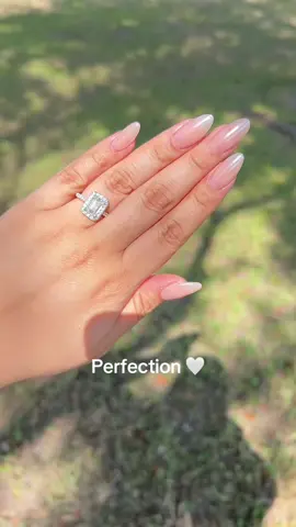 Can’t believe I’m getting married this weekend 😭  Wedding nails inspired by Selena Gomez 🤍 nude chrome nails 💅  Nails by @alocrylicss  #weddingnails #bridal #weddingtok #nail #bridaltiktok 