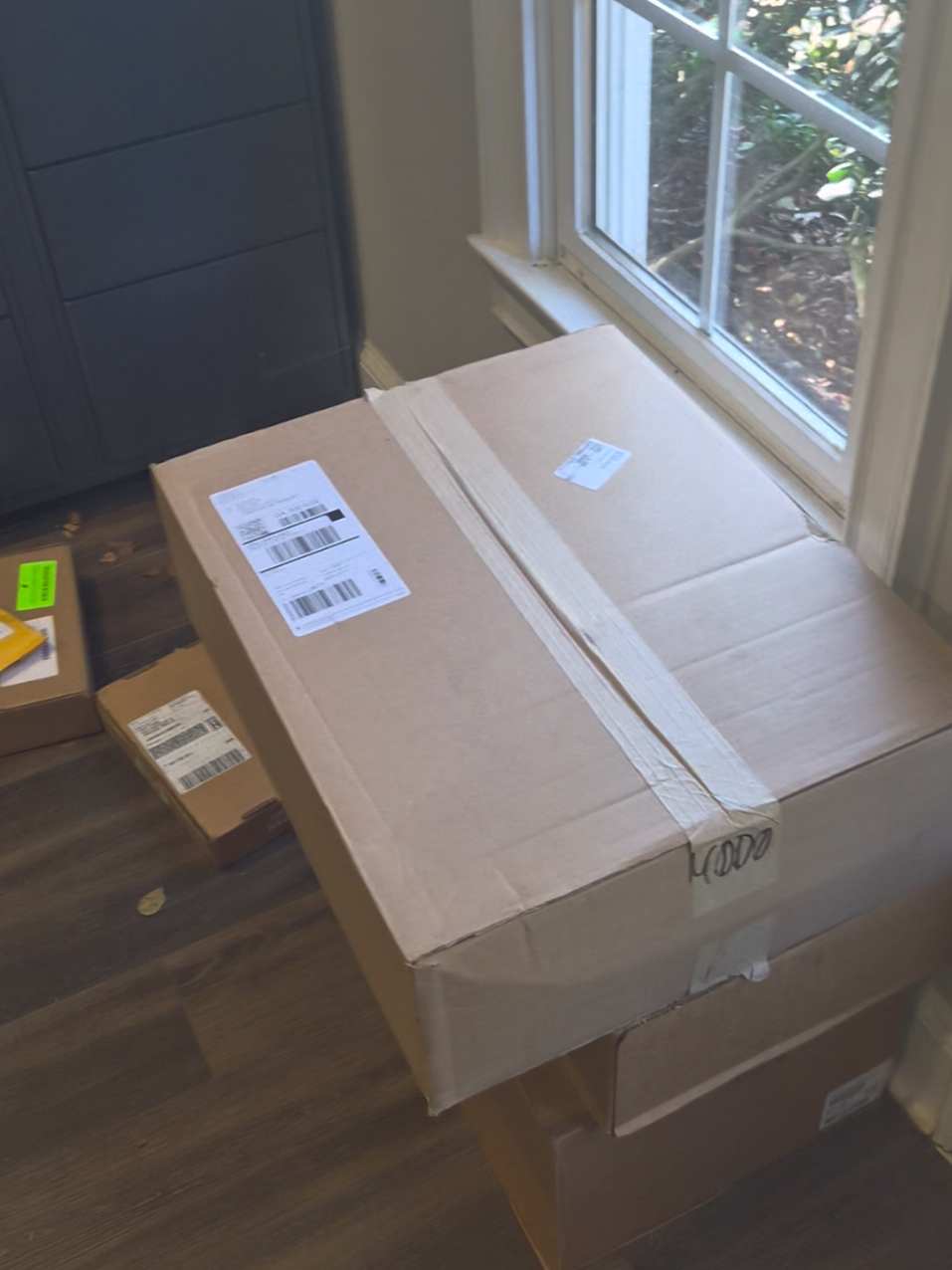 amazon stop working ur drivers so hard they just drop their stuff off and leave challenge FAILED. I KNOW they're trying to meet that quota BUT THEY'RE STEALING PACKAGES 💔💔💔💔 BC THEY'RE JUST ON THE GROUND 🥲