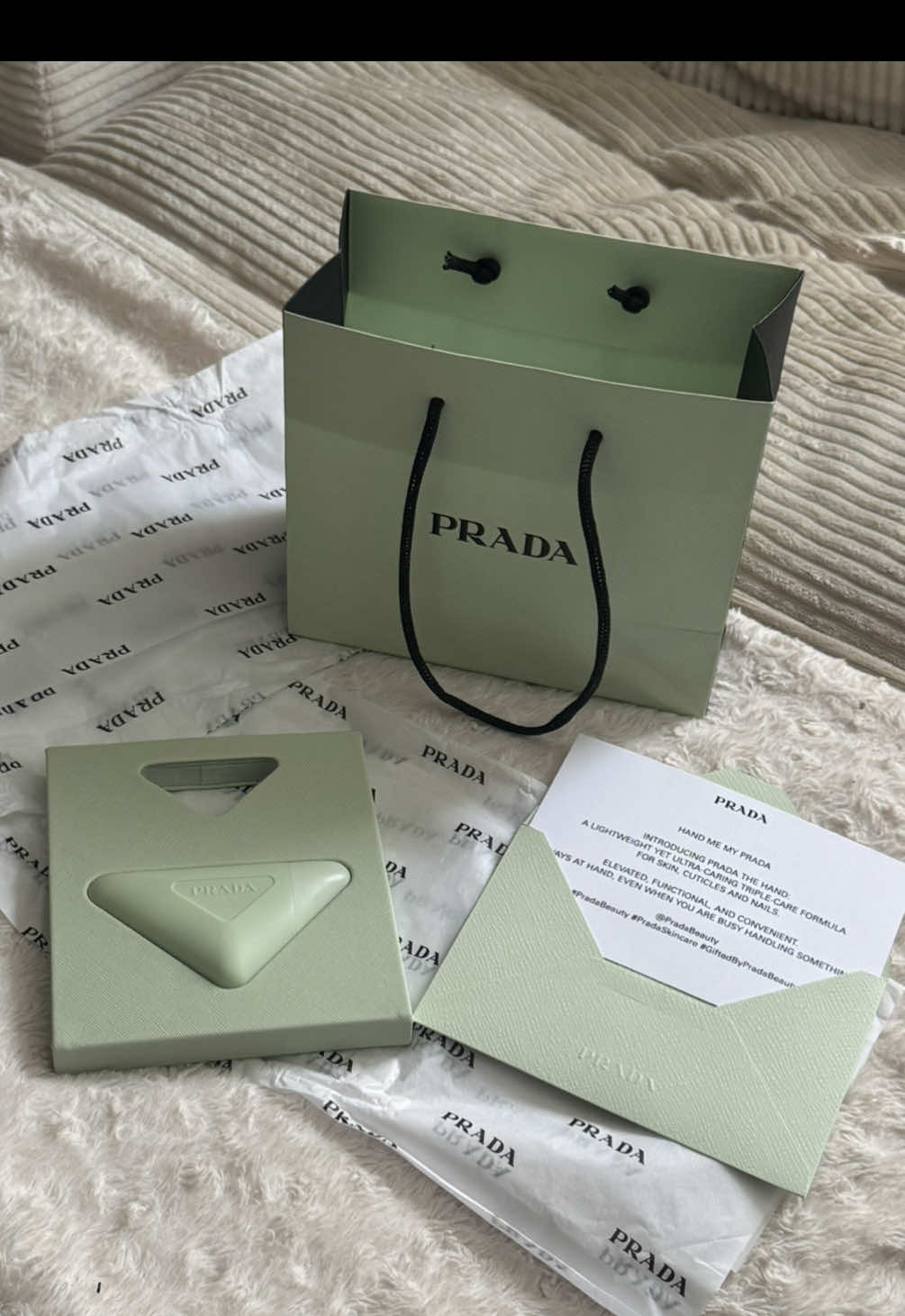 I can’t get over how cute this hand cream is 🫶🏻🍈@pradabeauty #giftedbypradabeauty #pradabeauty #pradaskincare 