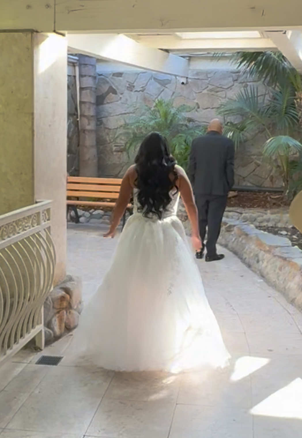 A moment I will treasure my entire life 🥹🤍 #daddysgirl #fyp #firstlookwithdad #firstlook #weddingtok 