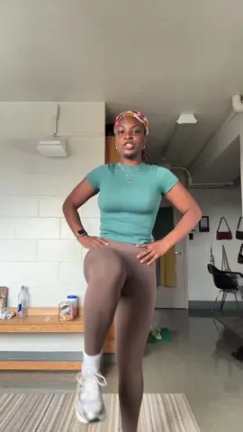 gym fit ft. voice reveal 😝 #GymTok #gymoutfit #locs #OOTD 