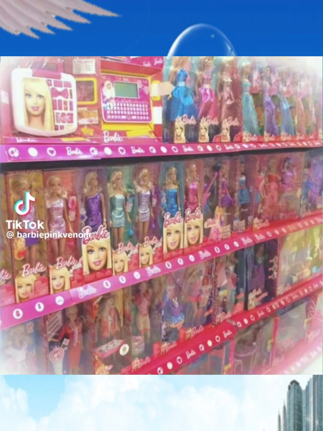 YT: LO ESTETICO INQUIETA#cleancore #retrofuturism #frutigermetro #2000s #retrocafe #cybery2k #wierdcore #y2k #liminalspacesaesthetic #liminalspace #kidcore #cybercore #frutigeraero #darkaero #dreamcore #nostalgiacore #technofuturism #psicodelia #brutalism #mallcore #barbie #barbiecore #barbiecoreaesthetic