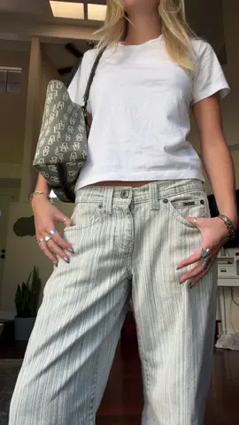 fashion lover #fitcheck #OOTD #xyzbca #baggyjeans #pinterestaesthetic #fashion #style #styleinspo #FitTok #fordig #pinterest #foryou #blowup #foryoupage #fyp #viral 