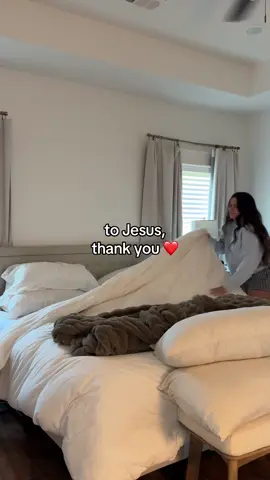 thank you Jesus for all your blessings ✝️❤️🥺 #christian #christiantiktok #Jesus #JesusisKing #Love inspo @sophia radysyuk 