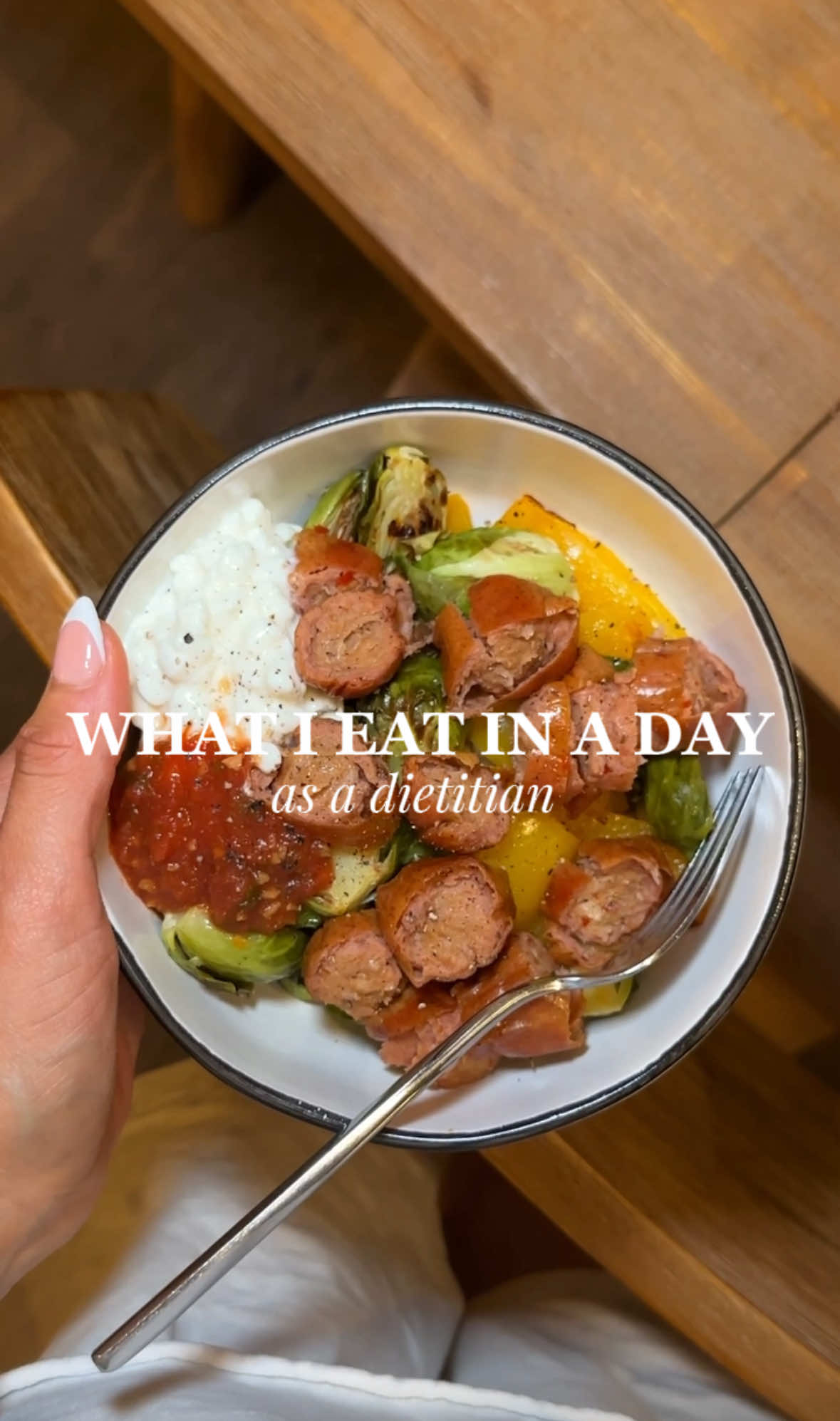 What I eat in a day as a dietitian! Focusing on high protein, realistic meals ✨ #wieiad #whatieatinaday #highproteinmeals 