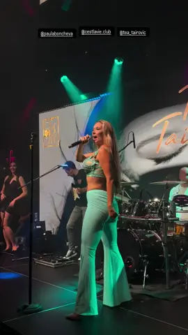 Tea Tairovic Cest La Vie Sofia Bulgaria #teatairovic #sofia #bulgaria #muzika #uzivo 