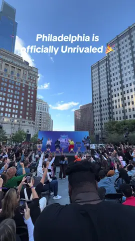 Philadelphia is a women’s basketball town #symonewiththesports #unrivaled #philly #womensbasketball #wbb 