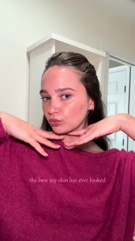 I also gua sha in the mornings and use a @medicube global face mask once a week #skincareroutine #dryskincare #dryskintips #skincare 