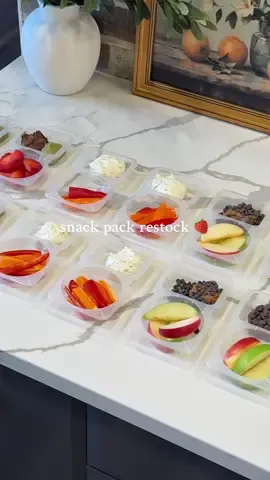 Snack pack container restock ❤️🍓🍫 #snackpack #snackrestock #mealprepideas #snackcontainer #amazonfavorites 