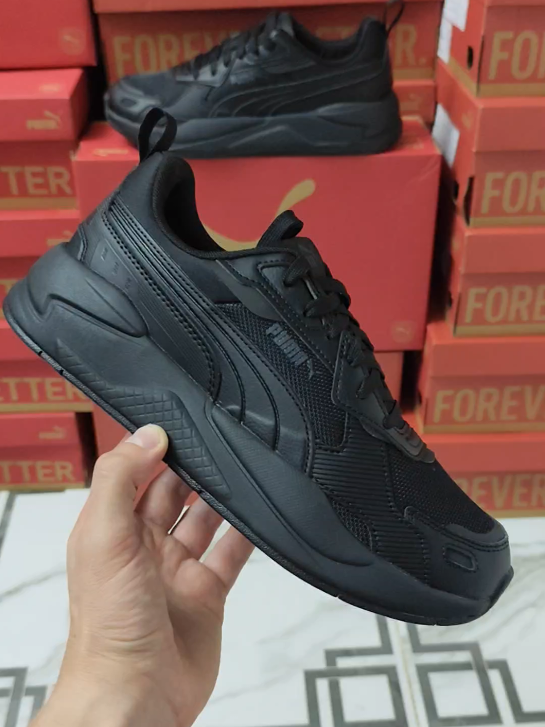 #sm__sneakers  New #puma X-ray 3 Black X Black 🖤🖤  PRODUIT ORIGINAL ✅  Référence : 399064 10 Les pointures Disponibles : 40 / 40,5 / 41 / 42 / 42,5 / 43 / 44,5 📍 Alger Bab Ezzouar / la livraison Disponible vers TT les wilayas 🇩🇿🇩🇿  #pumashoes #pumaxray #Sneakers 