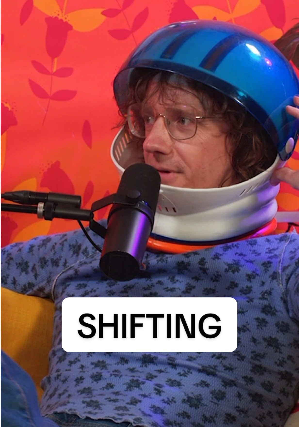 I feel like I shifted 8 times during this clip- welcome back to the show @Chris Fleming !!! @Drew Afualo #thecommentsection #shifting #comedian #daydreaming #luciddreams 