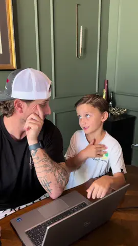 Replying to @J.Ham💛 her dad isn’t the one we worry about! Her brother on the other hand…. 😅😂