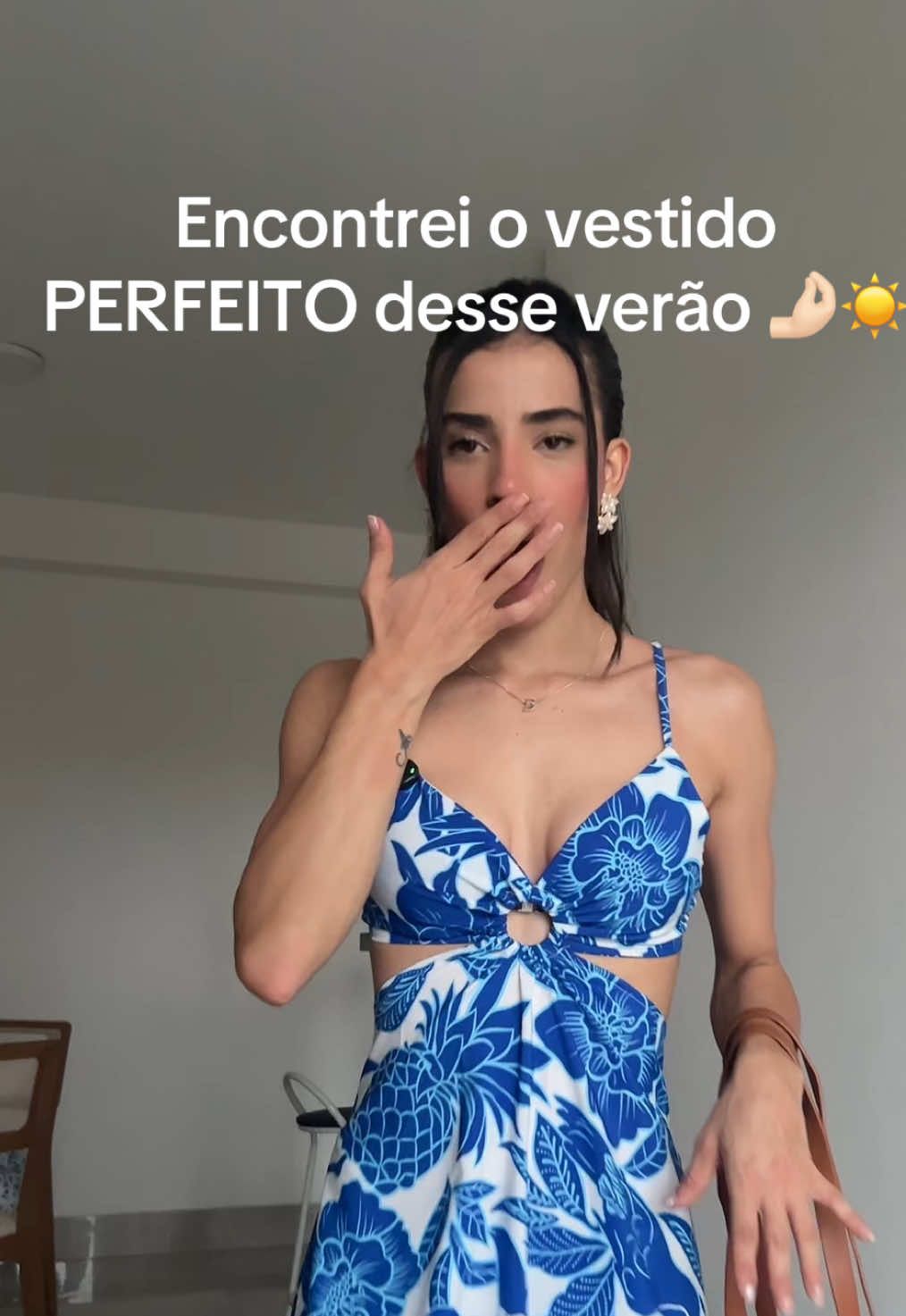 eu DUVIDO você não amar esse  vestido floral de verão , ele é simplesmente perfeito para o fim de ano , bem fresquinho e praiano ; link na tela #vestido #vestidoslongos #vestidoverao #vestidofloral #lookverao 
