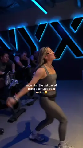 Mourning the last day of being a tortured poet 🥹🚲 #indoorcycling #spininstructor #swiftie #tloas 