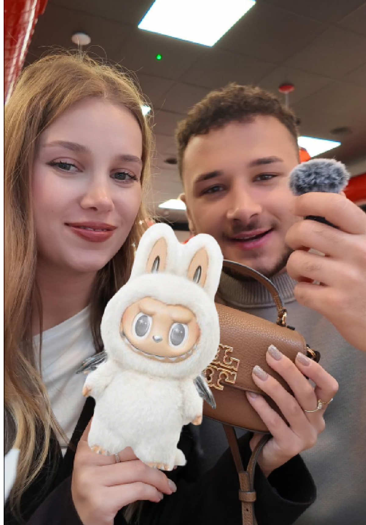 londra vloglarını hala editleyemediğim için labubu açılım videosu🤩 #labubu 