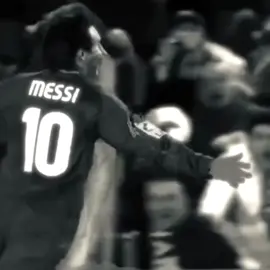 Leo😍🖤 #leomessi #ليونيل_ميسي #barcelona #برشلونه #MSTEE_X4 