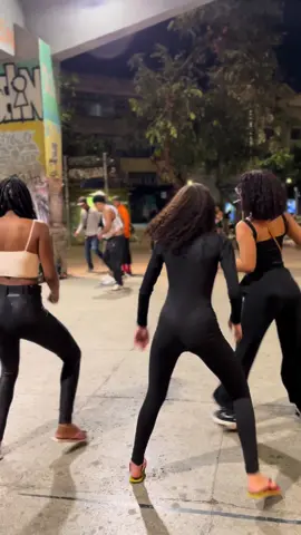 @katlinlarissa✨ @rafaaraujo7 💃🎀 . . . . . #passinhodebh #dança #passinho #cultura #foyou 