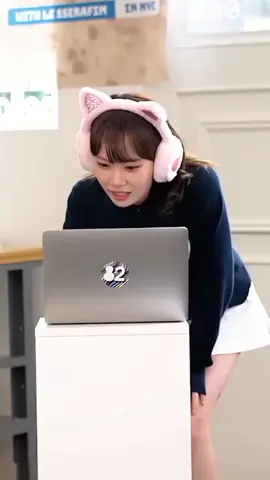 #CHAEWON : acho que tem uns 2 dias já que eu fui correr, tô toda dolorida💔 | #lesserafim #Kpop #fancam #moorangooo 