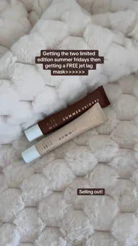 I bought two since it’s going to fast!! Perfect for gifts. You can even split it up! #summerfridays #holidayset #falllipcombo #summerfridayslipbutterbalm #summerfridayslipbalm #tiktokshopcreatorpicks 