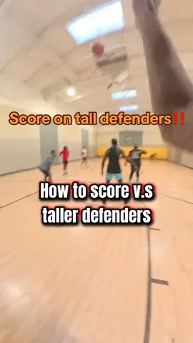 How To Score On Taller Defenders #basketball #tipsandtricks #hoops #hoopers #fyp
