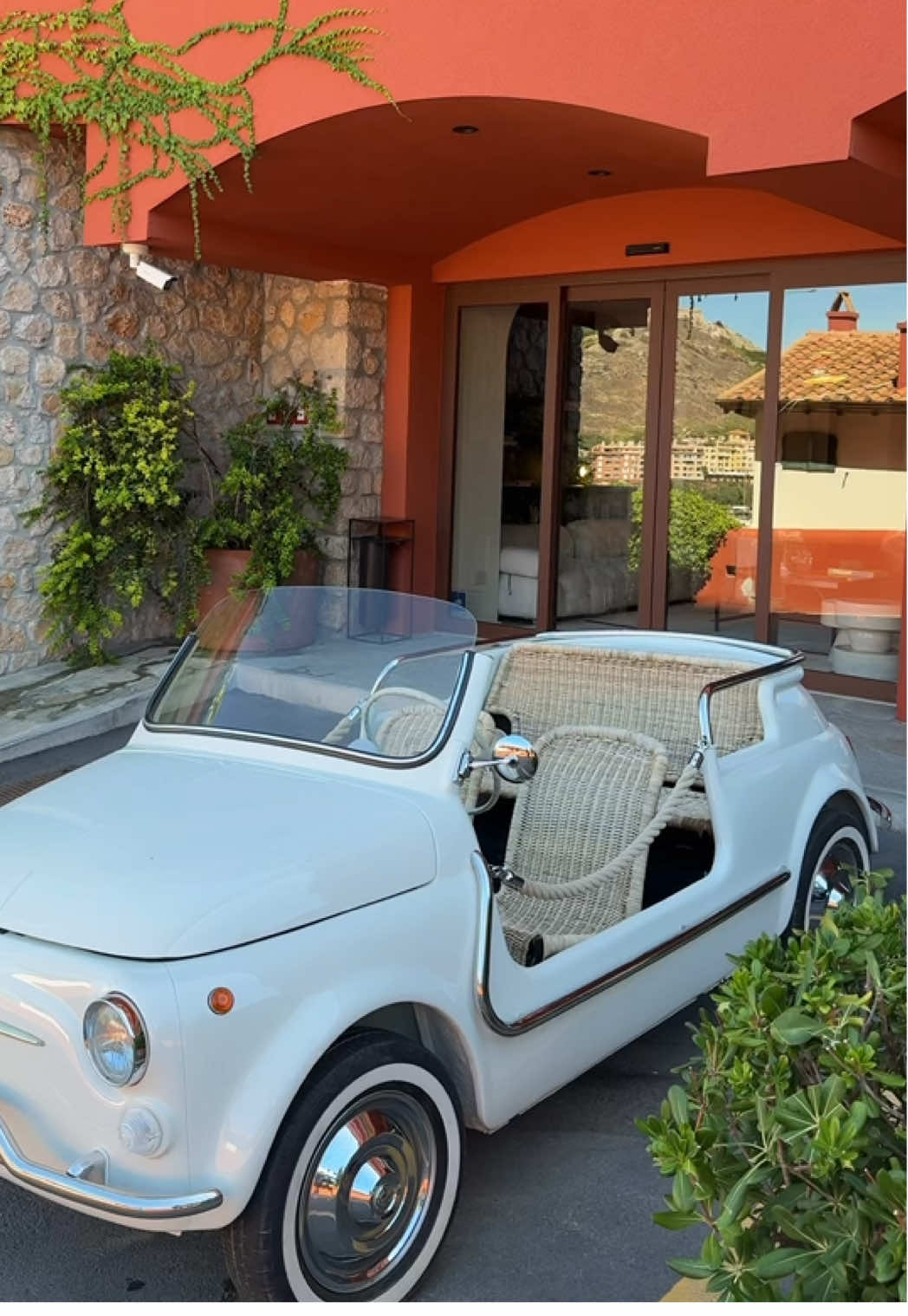 HONEYMOON VLOG PART 2 - Checking into our hotel in Porto Ercole Italy. #honeymoon #Vlog 