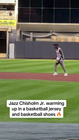 This is tough 🔥 #yankees #MLB #basketball