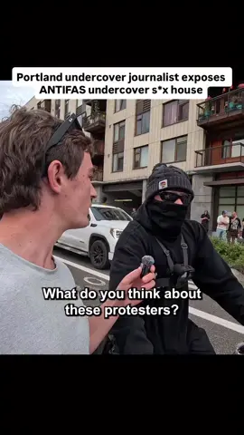 Portland ANTIFA chaos is unreal, over 100 days ANTIFA and protesters have occupied a few blocks surrounding an ICE detention facility. This Undercover journalist has interviewed and found out who is leading them as they all 