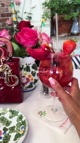 The perfect afternoon 🌺✨  #dayinmylife #minivlog #afternoon #lunchvibes #lunchvlog 