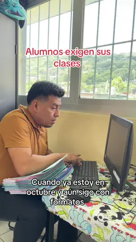 Alumnos exigen sus clases #flypシ #tik_tok #viralllllll #maestro #comedia 