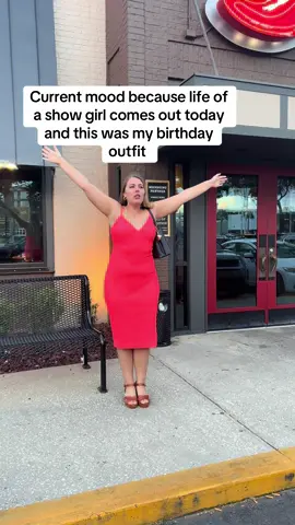 @Chili’s Grill & Bar @Taylor Swift I feel Like we need another celebration #lifeofashowgirl #taylorswift #chilis 