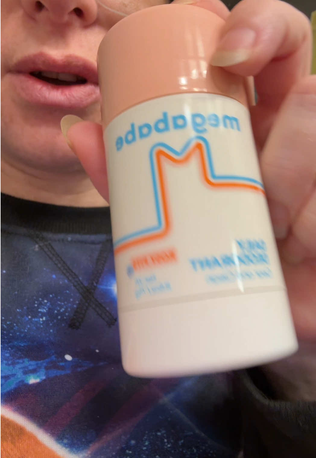 No matter how many other #deodorant I try, I always come back to this brand and fragrance. If you never tried it before, Ihighly recommend it. They have multiple fragrances but my favorite is “Rosy pits”. I’ve been using this for many years, everytime I try something different I keep going back to this so I hope they’ll never stop selling it 😌 ##bodyodor##deodorantrollon##aluminumfreedeodorant##megababe@@Megababe
